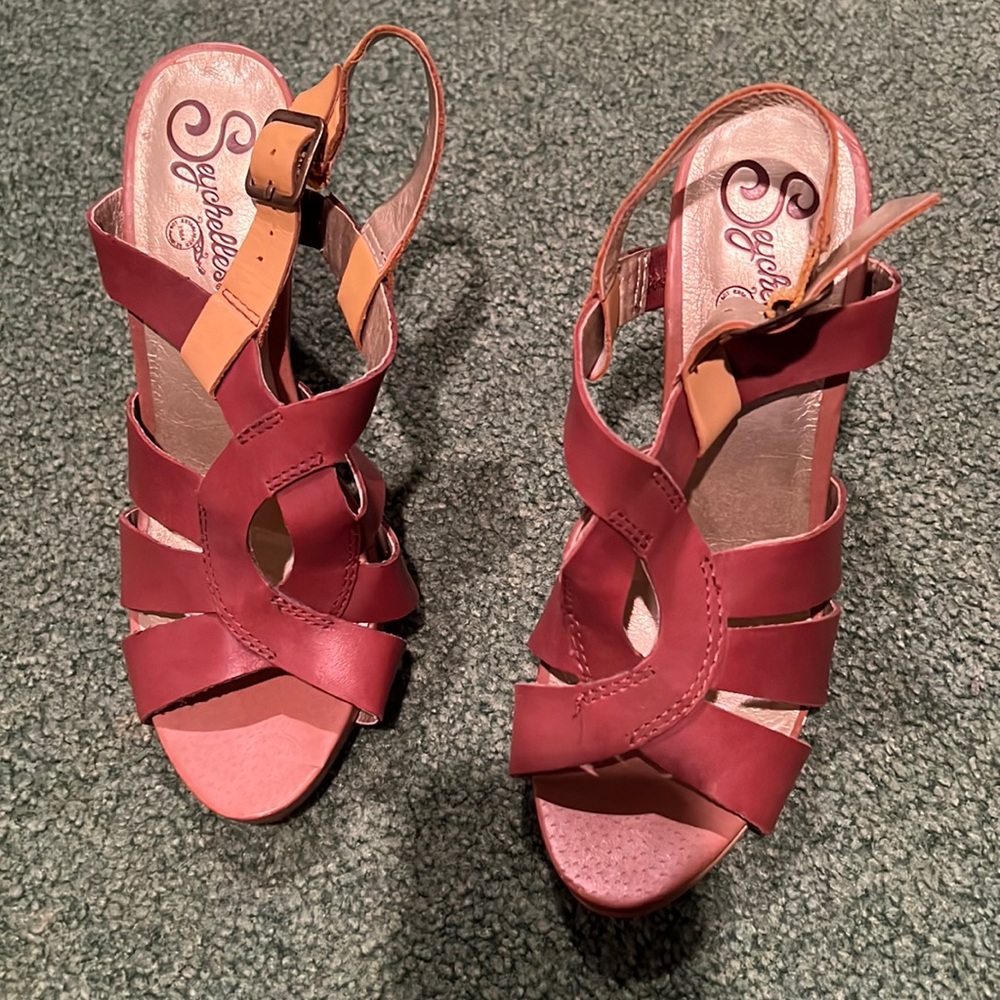 Seychelles Size 7 Sandal